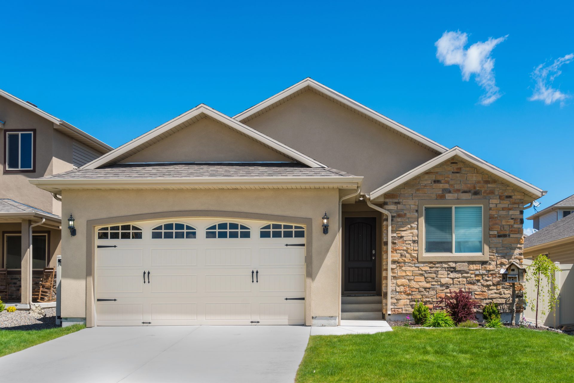 2-Garage Doors 2-Garage Doors